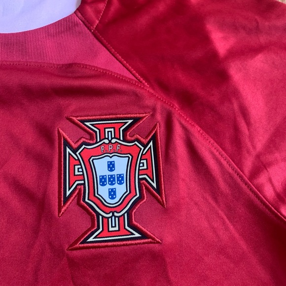Nike Portugal Jersey - Picture 2 of 9